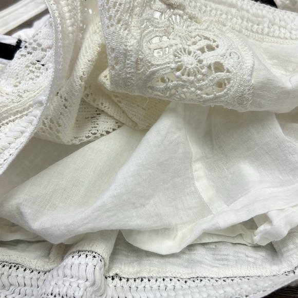 SOLD IN STORE Akemi + Kin Boho Crotchet Detailed Tank Top Size Medium - Picture 10 of 13